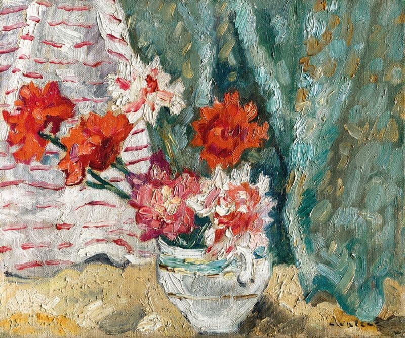 Bouquet devant une tenture verte (circa 1938) as a canvas print